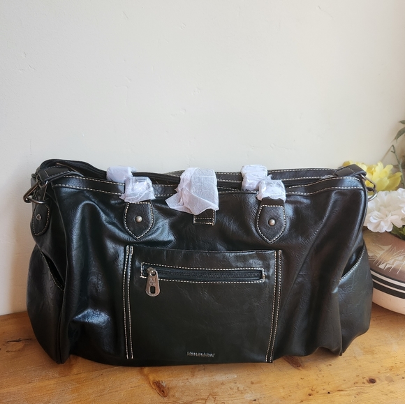 GIFTED Montana West Buckle Collection Weekender Bag in Black - Picture 6 of 7